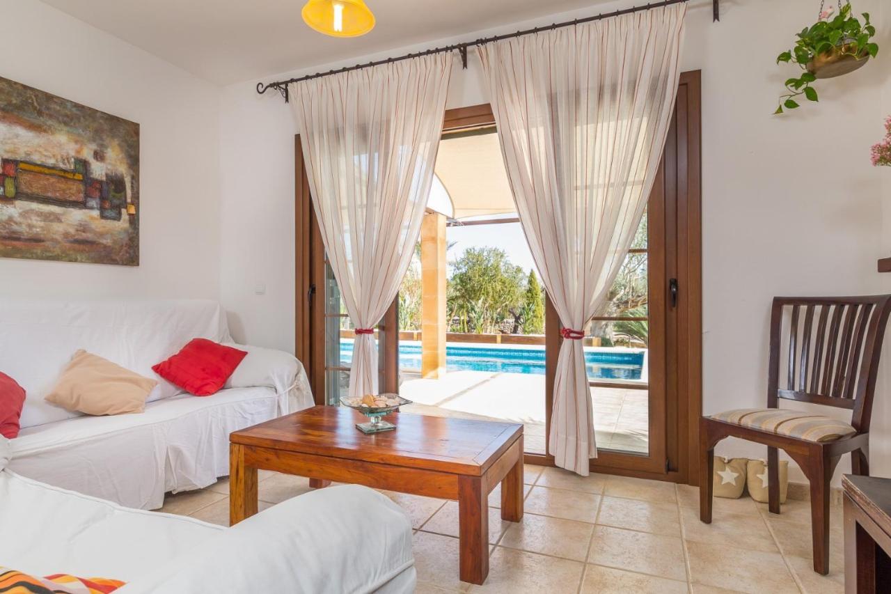 Villa Alfabia Inca  Zimmer foto